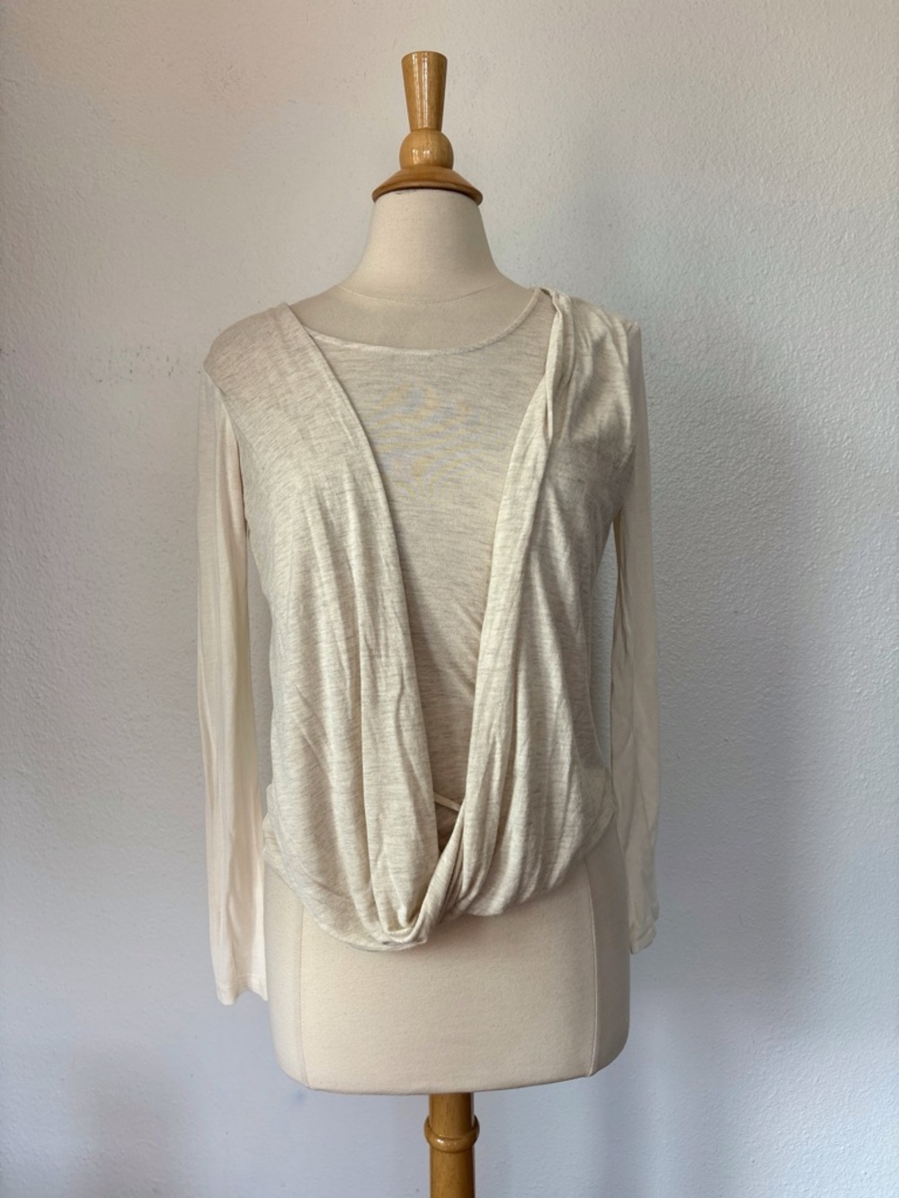 H by Halston Cream Twist-Front Long Sleeve Blouse